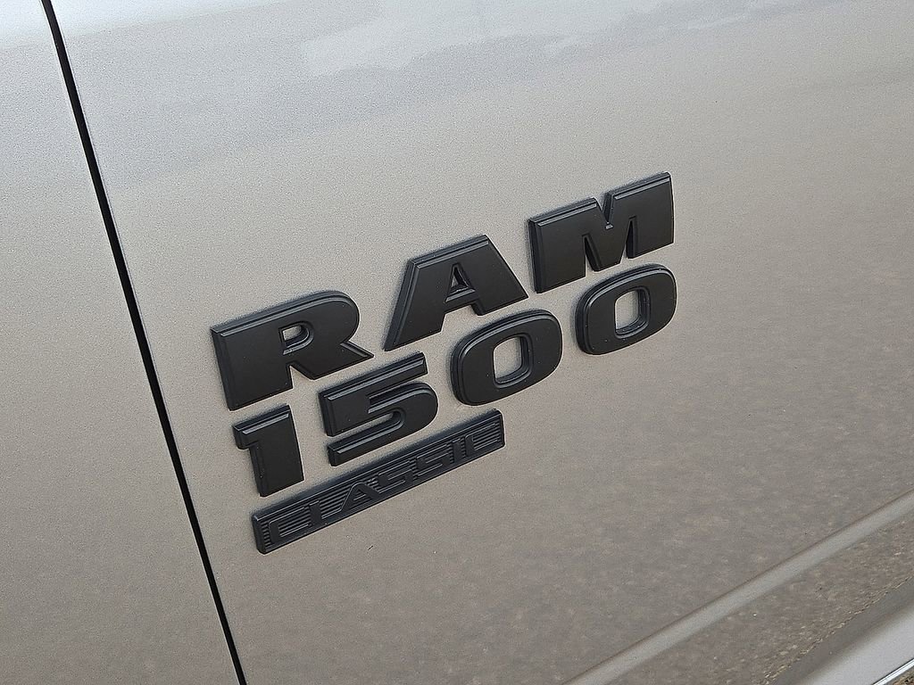 Used 2024 RAM 1500 Classic Warlock RWD image 11