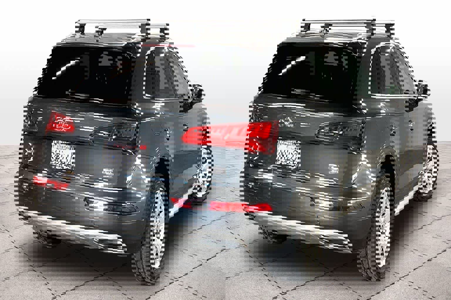 Used 2018 Audi Q5 2.0T Premium Plus w/ Premium Plus Package image 14