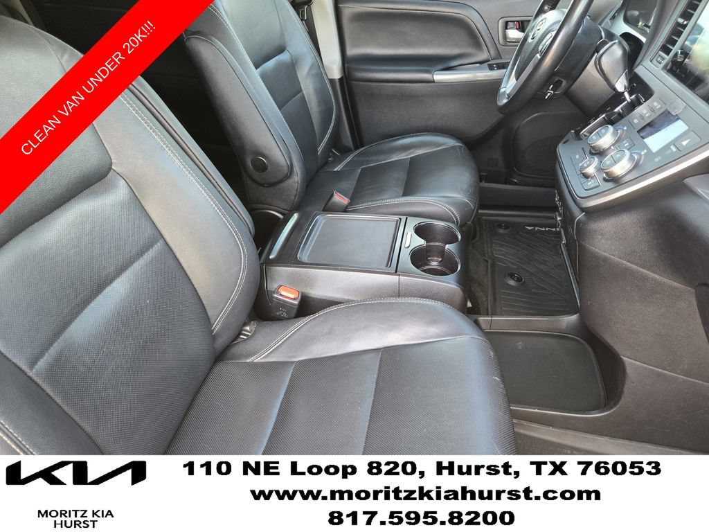 Used 2017 Toyota Sienna SE FWD image 19