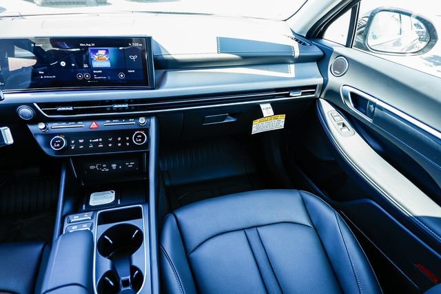 New 2026 Hyundai Sonata Limited FWD image 18