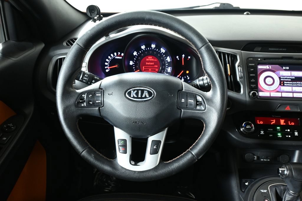 Used 2011 Kia Sportage SX w/ Premium Pkg w/Color Pkg AWD/4WD image 18