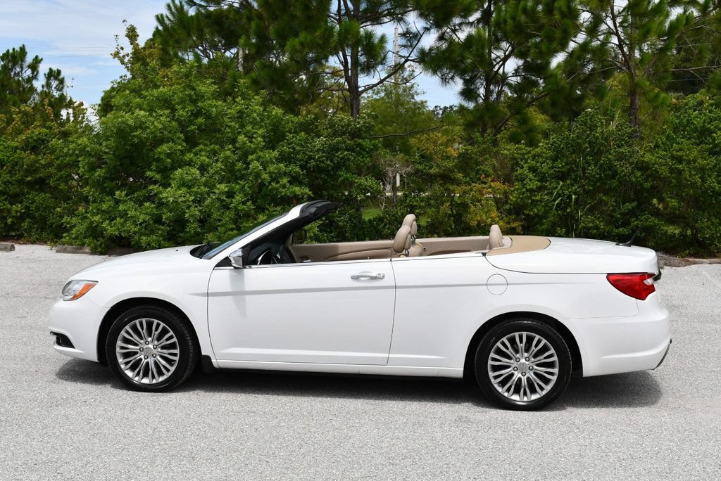 Used 2012 Chrysler 200 Limited FWD image 36