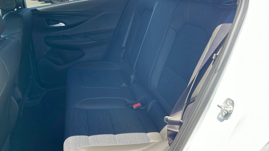 Used 2024 Buick Envista Preferred w/ Convenience I Package image 13