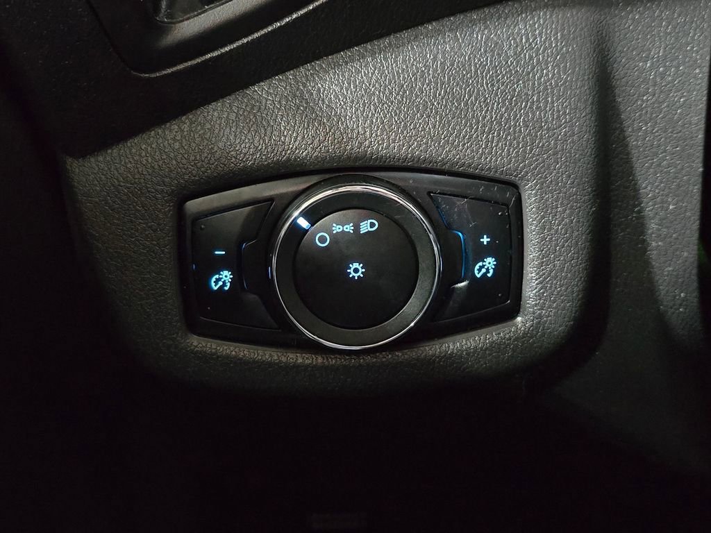 Used 2016 Ford Transit Connect XL image 19