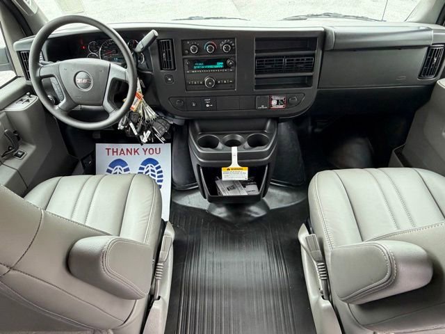 New 2026 GMC Savana 2500 w/ Driver Convenience Package RWD image 31