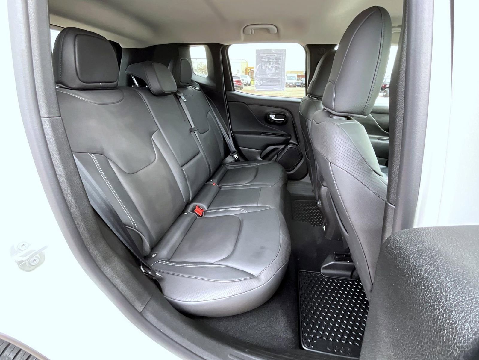 Used 2022 Jeep Renegade Limited AWD/4WD image 19