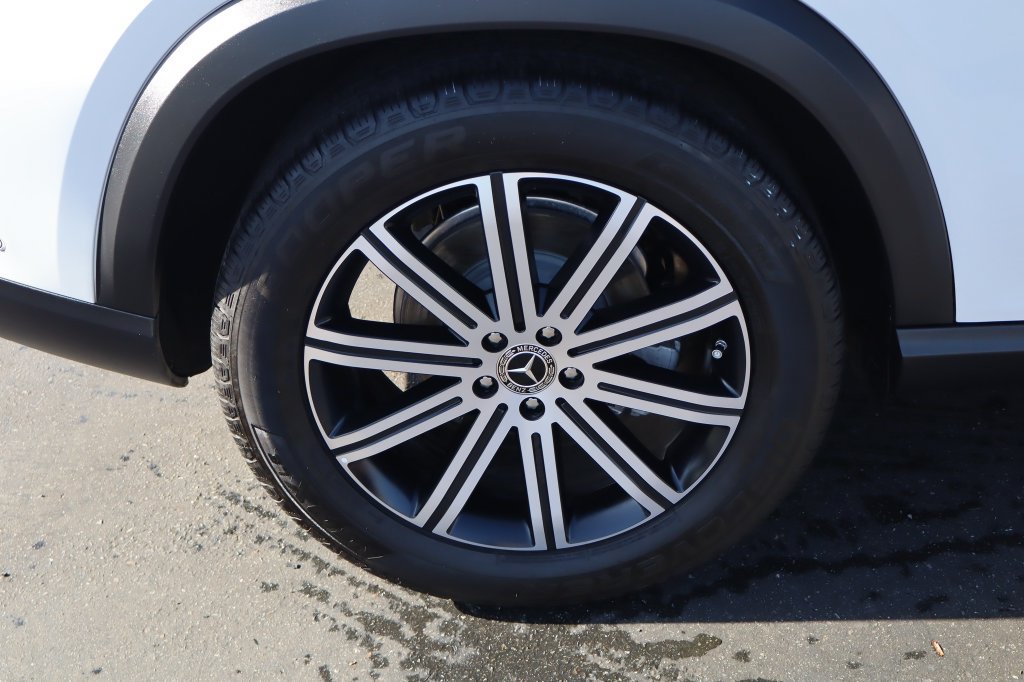 Used 2026 Mercedes-Benz GLE 350 4MATIC image 11