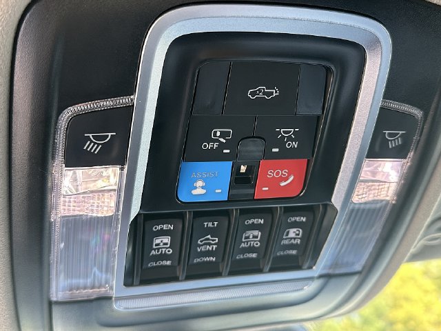 Used 2026 RAM 1500 Tungsten AWD/4WD image 36