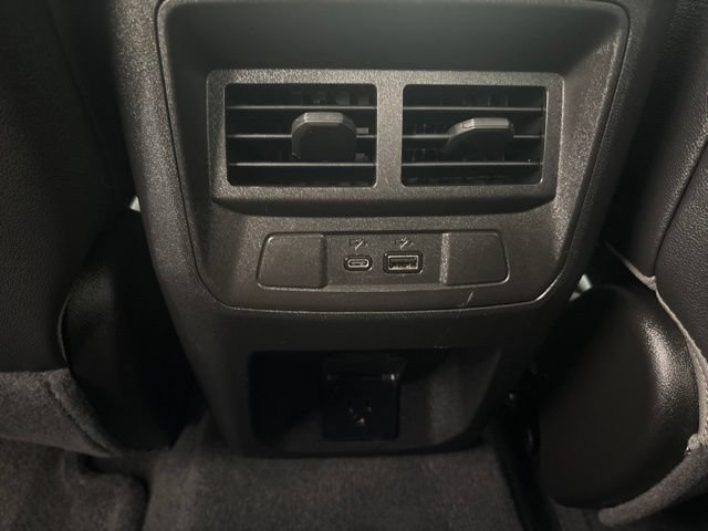 Used 2024 Chevrolet Colorado ZR2 w/ ZR2 Convenience Package III AWD/4WD image 22