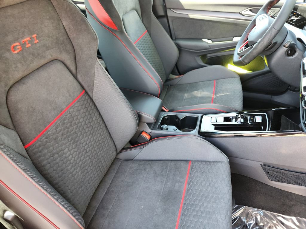 New 2026 Volkswagen GTI SE FWD image 4