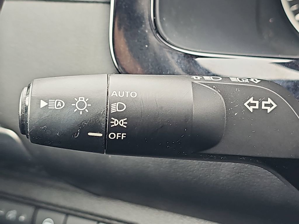 Used 2024 Nissan Pathfinder SL w/ SL Premium Package image 31