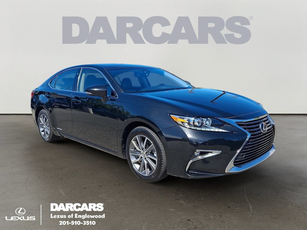 Used 2016 Lexus ES 300h w/ Navigation System Package