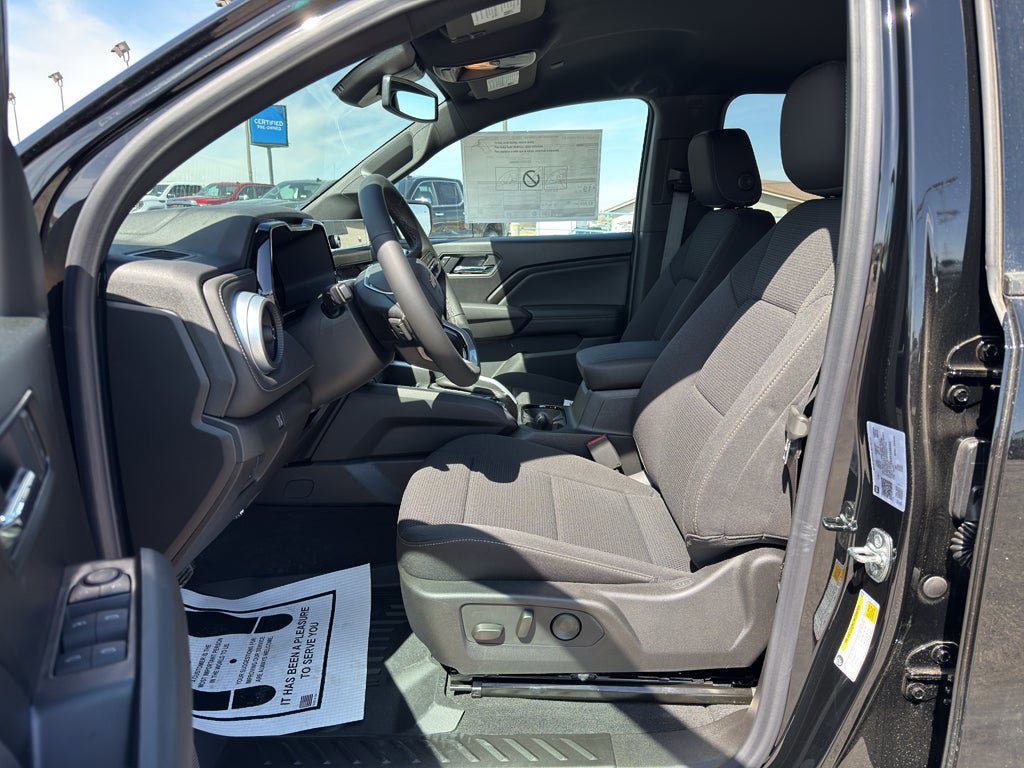 New 2026 Chevrolet Colorado LT w/ Advanced Trailering Package AWD/4WD image 16