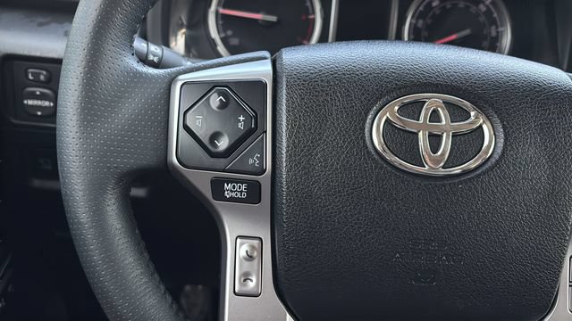 Used 2022 Toyota 4Runner Limited RWD image 23