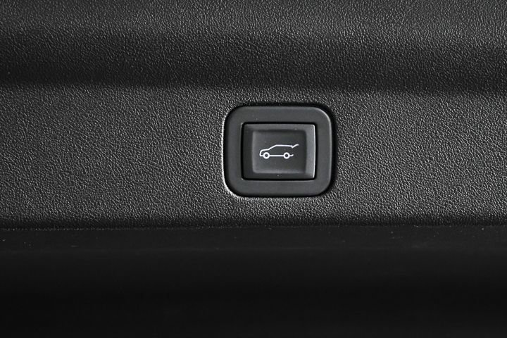 New 2025 Cadillac Escalade IQ Sport 2 image 34