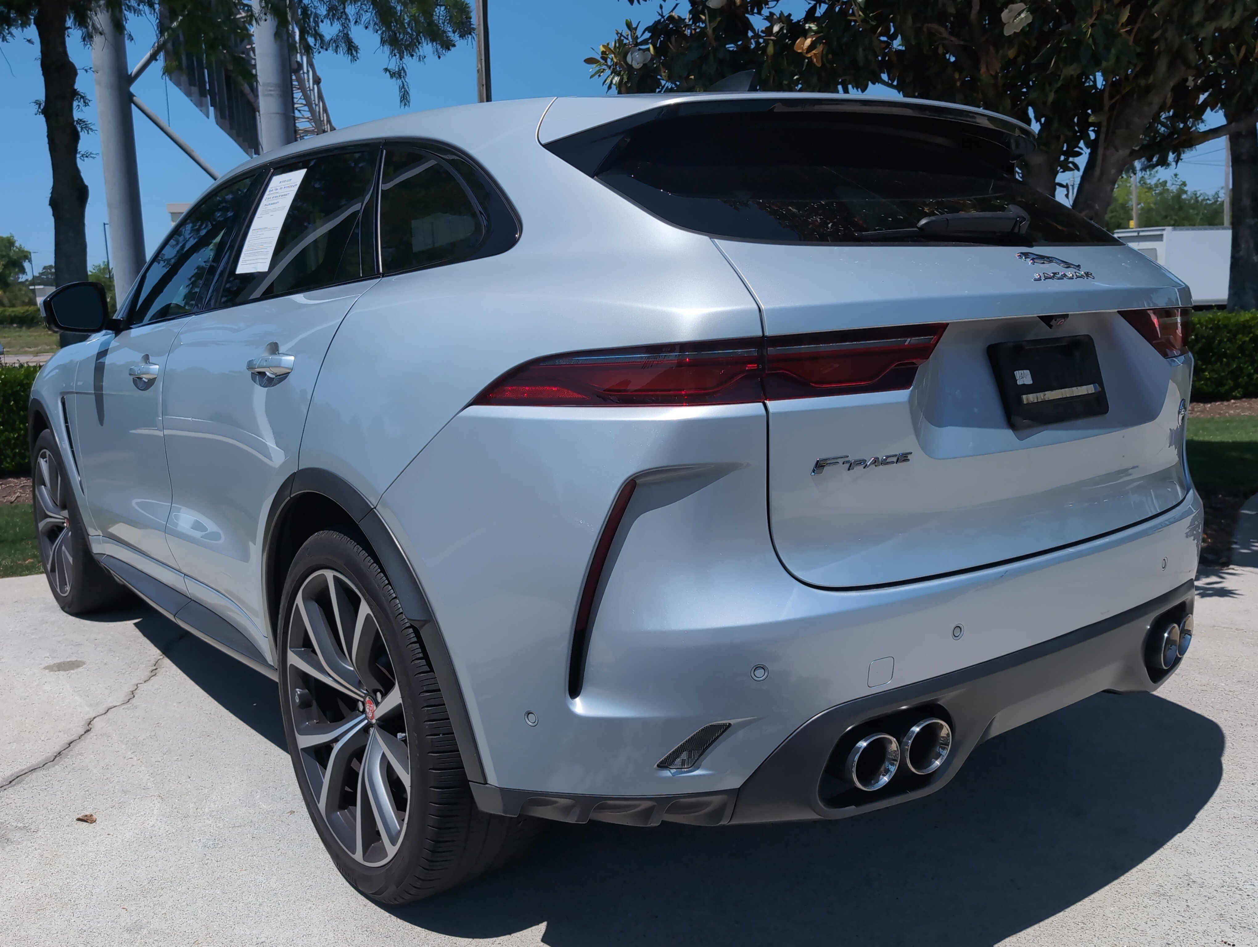 Used 2022 Jaguar F-PACE SVR AWD/4WD image 8