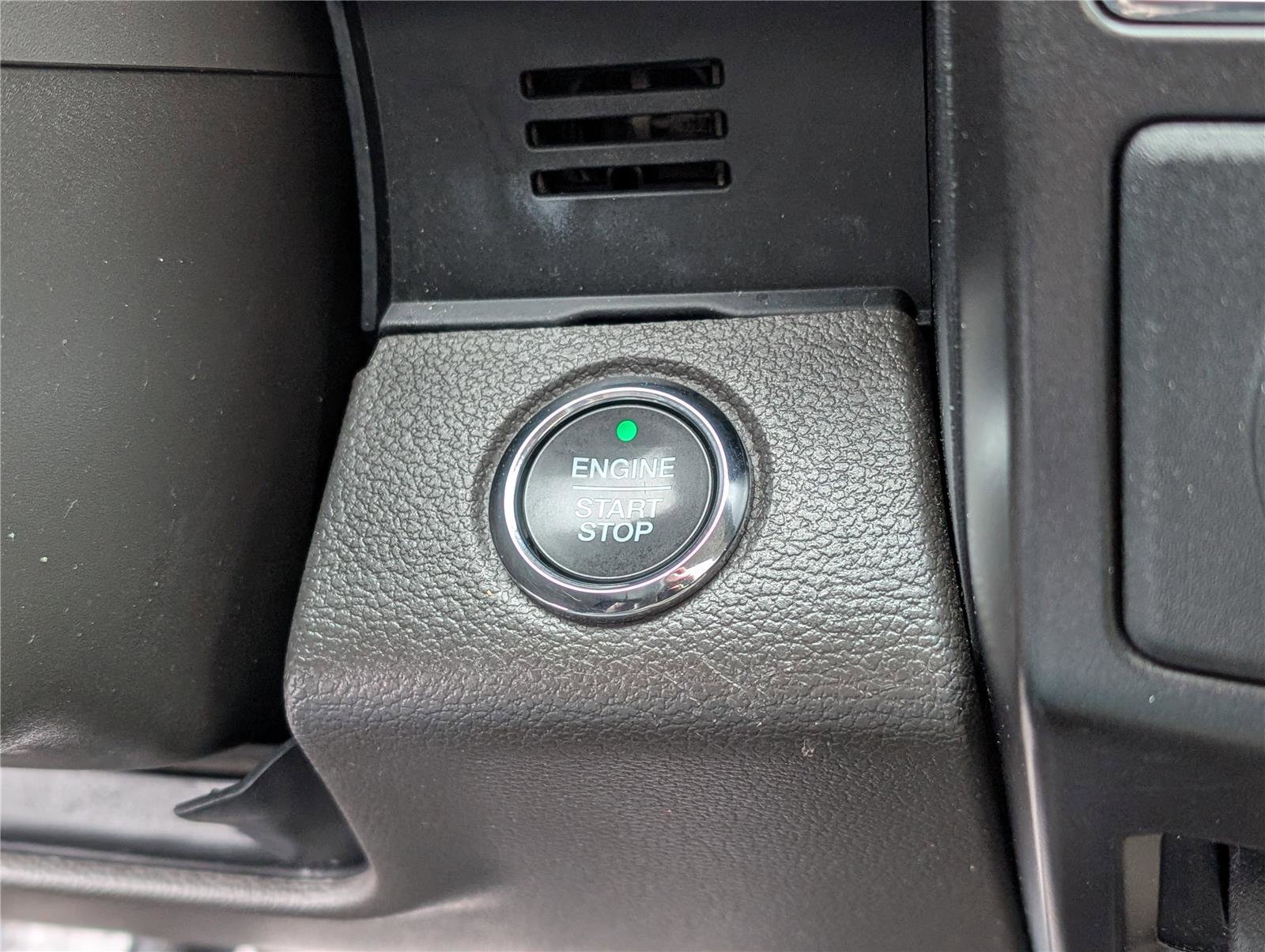 Used 2021 Ford Expedition Limited image 26