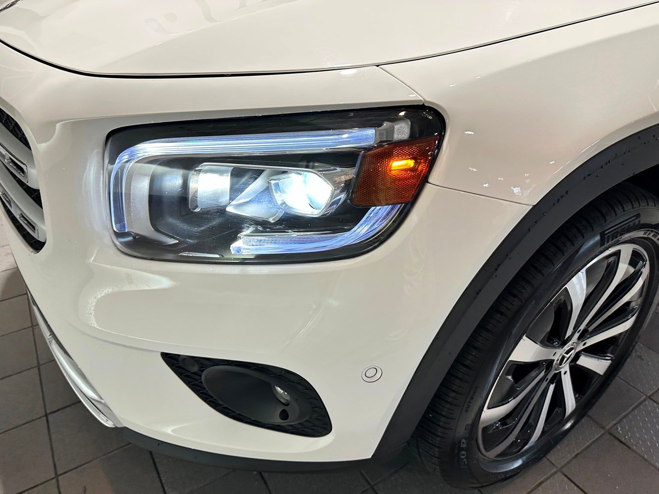 Certified 2023 Mercedes-Benz GLB 250 4MATIC image 37