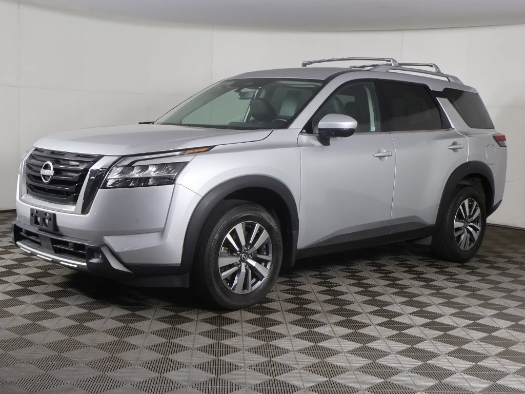 Used 2023 Nissan Pathfinder SL AWD/4WD image 9