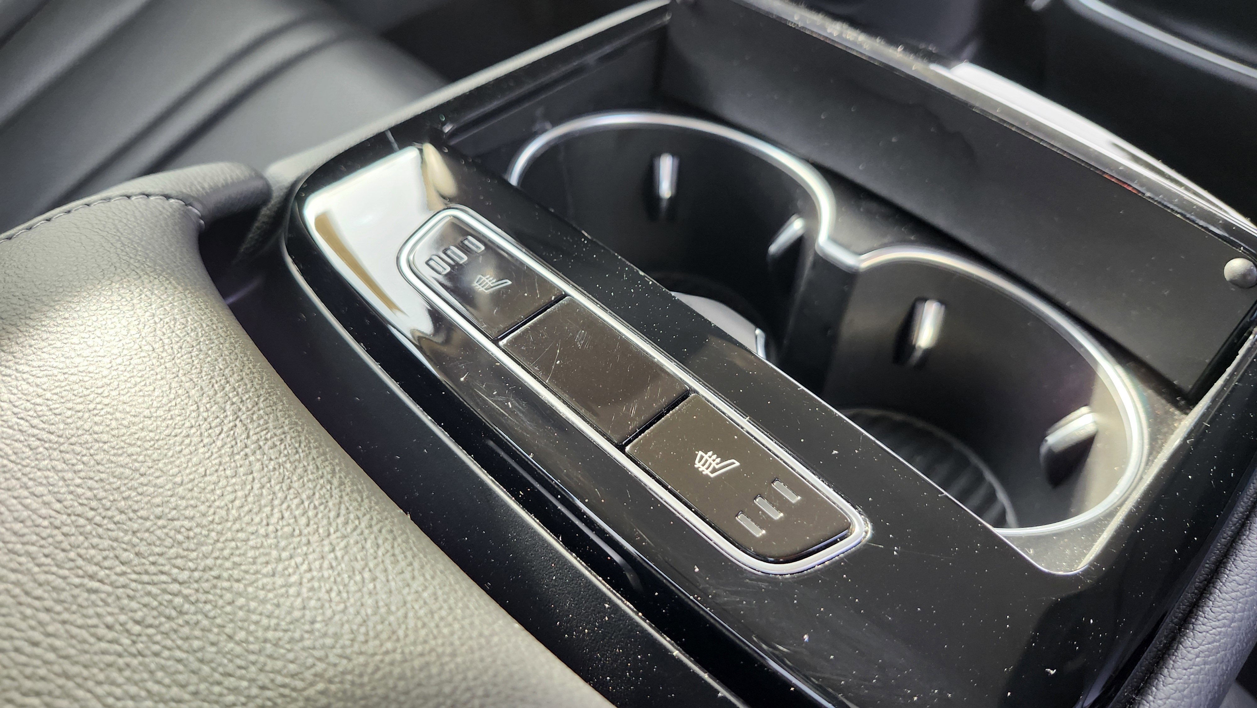 Used 2023 Genesis G80 2.5T image 23