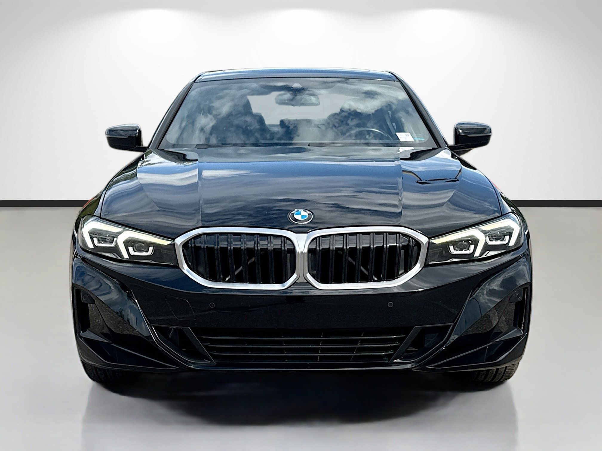 Used 2023 BMW 330i Sedan w/ Driving Assistance Package RWD image 8