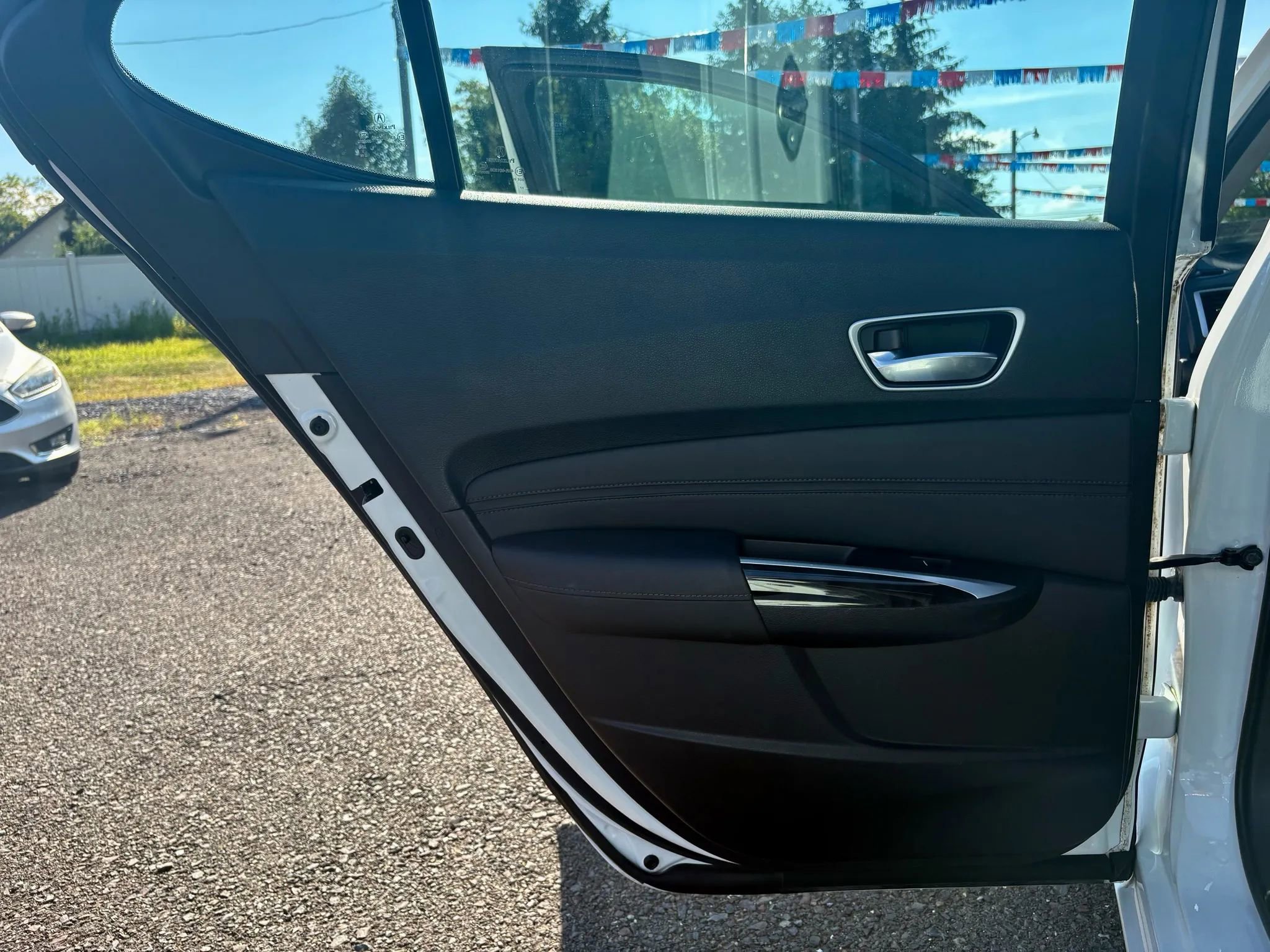 Used 2018 Acura TLX image 12