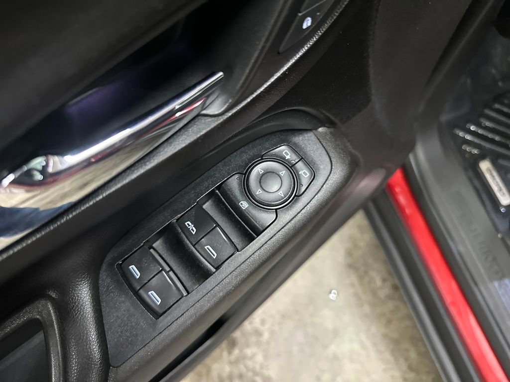 Used 2018 Chevrolet Equinox LT image 14