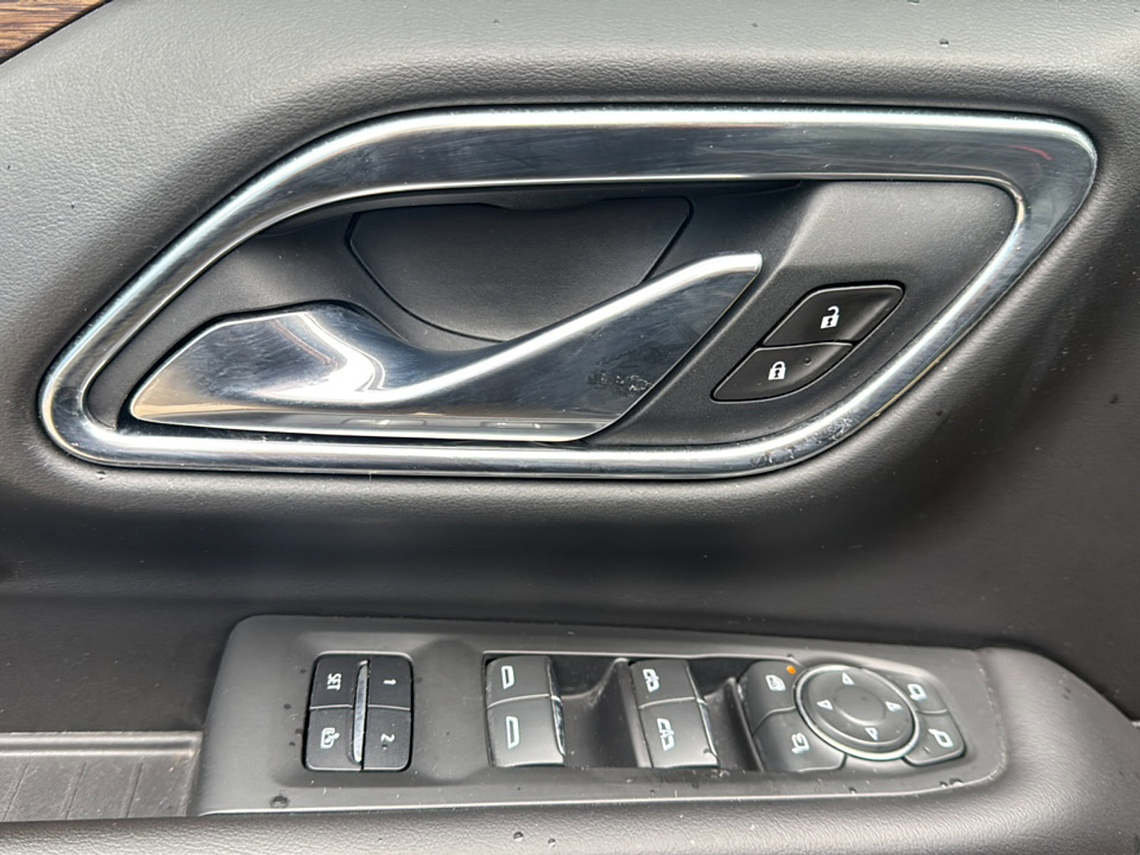 Used 2021 Chevrolet Tahoe Premier image 19