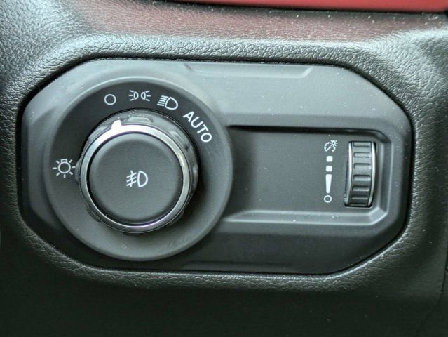 Used 2023 Jeep Wrangler Unlimited Rubicon AWD/4WD image 25
