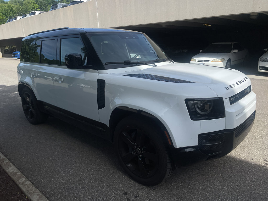 Used 2022 Land Rover Defender 110 X-Dynamic HSE AWD/4WD image 2