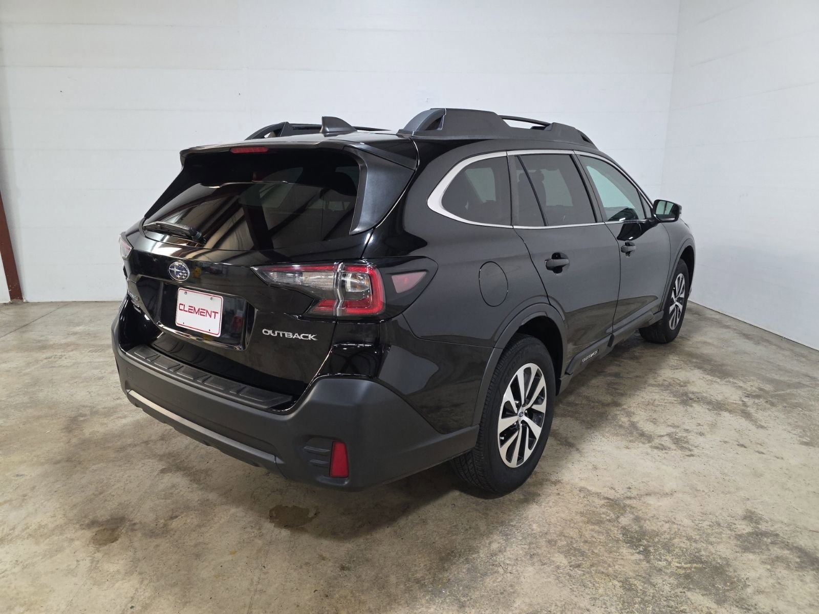 Used 2022 Subaru Outback Premium image 6