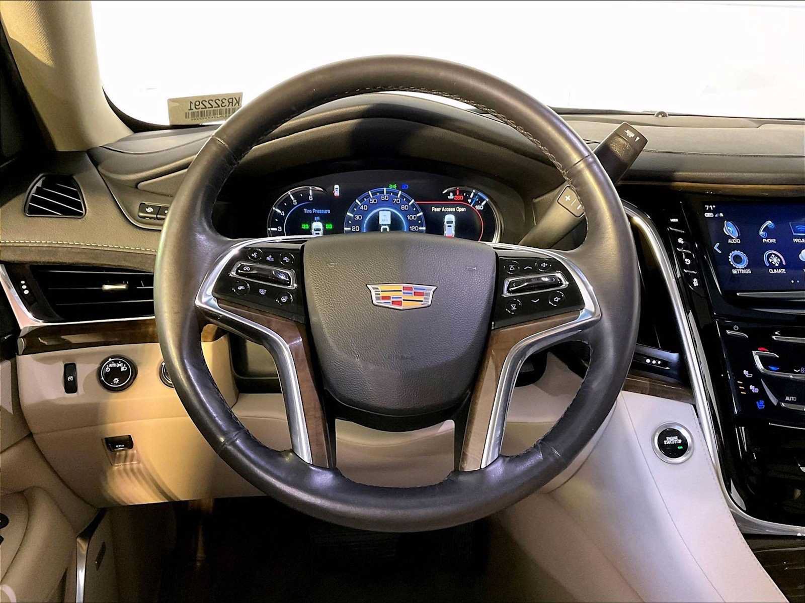 Used 2019 Cadillac Escalade ESV Premium Luxury w/ LPO, Radiant Package AWD/4WD image 15