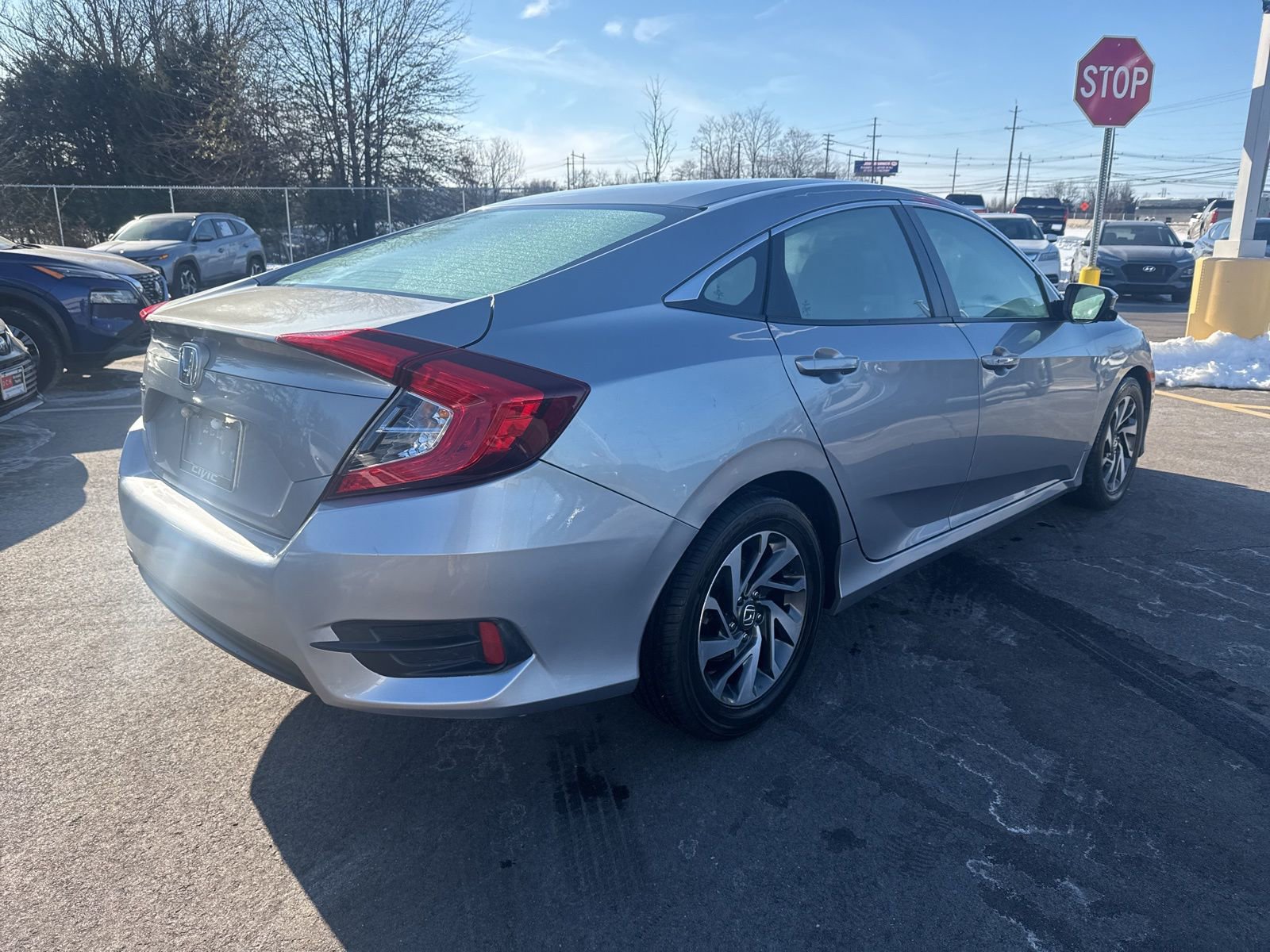 Used 2016 Honda Civic EX image 5