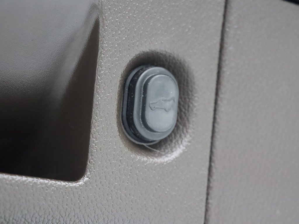 Used 2019 GMC Yukon Denali w/ Denali Ultimate Package image 54