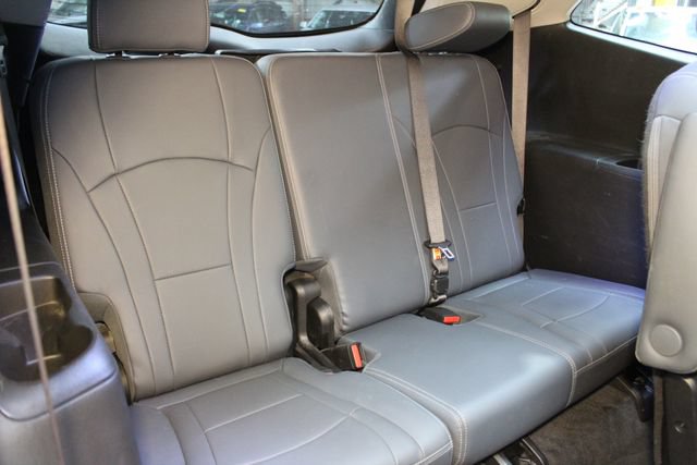 Used 2019 Buick Enclave Premium w/ Experience Buick Package AWD/4WD image 16