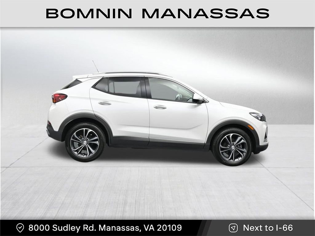 Used 2023 Buick Encore GX Essence w/ Advanced Technology Package FWD image 6