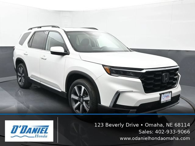 Used 2023 Honda Pilot Touring image 8