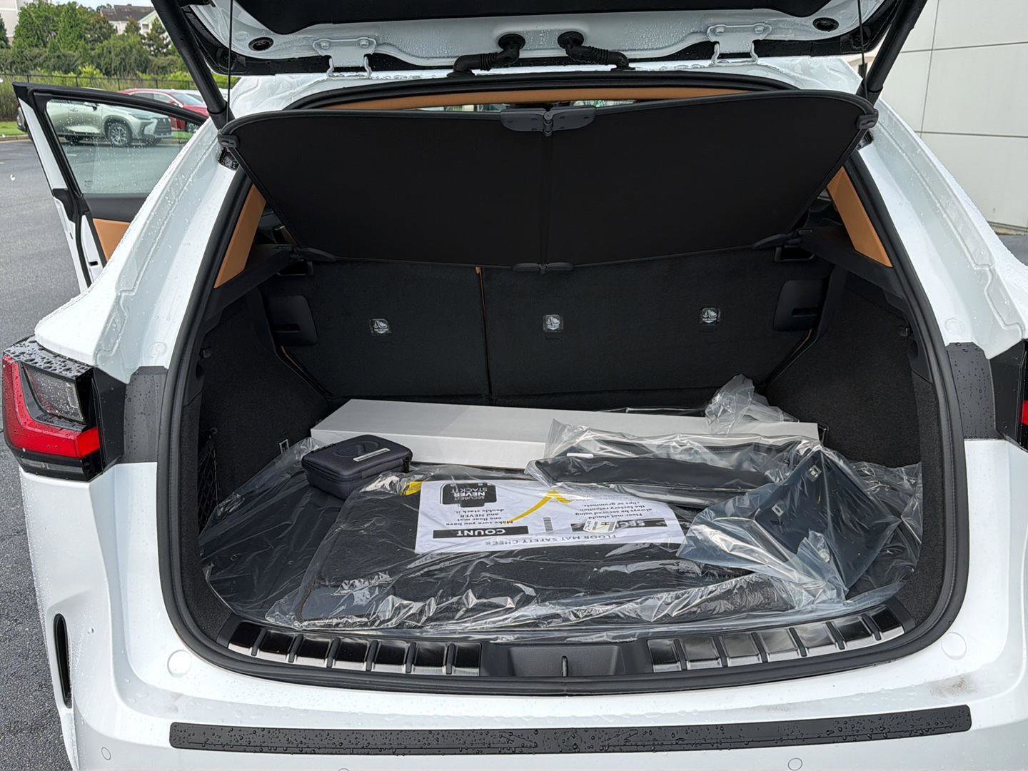 New 2026 Lexus NX 350 AWD image 33