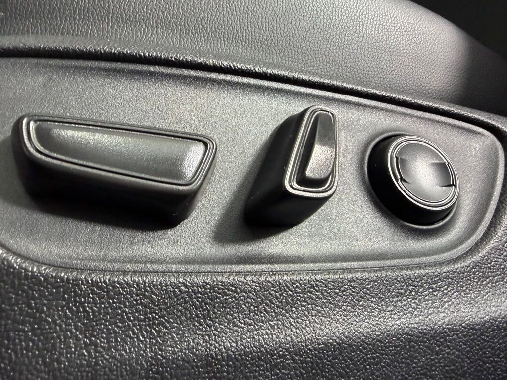 Used 2025 Toyota Grand Highlander FWD image 22