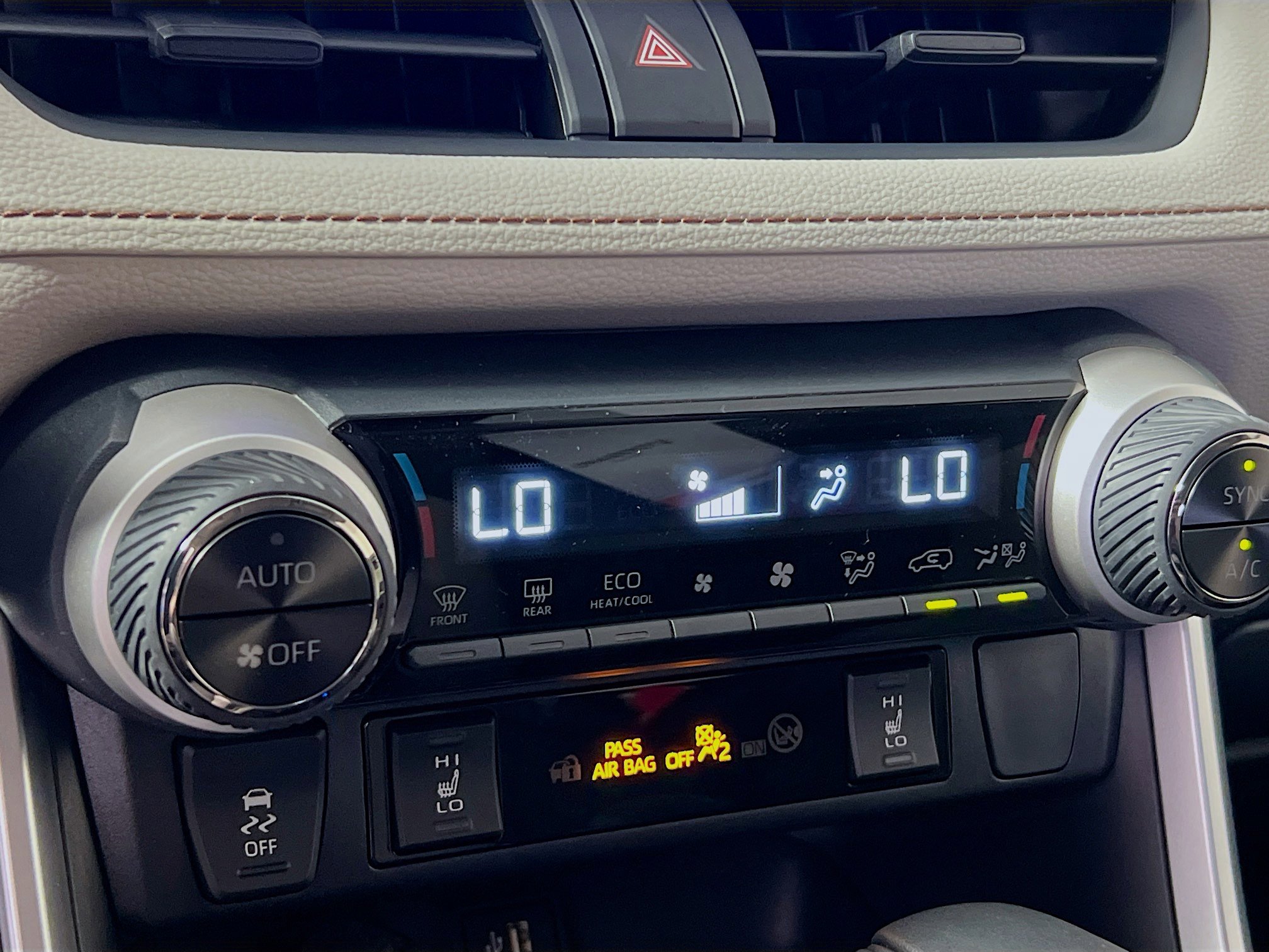 New 2025 Toyota RAV4 XLE image 27