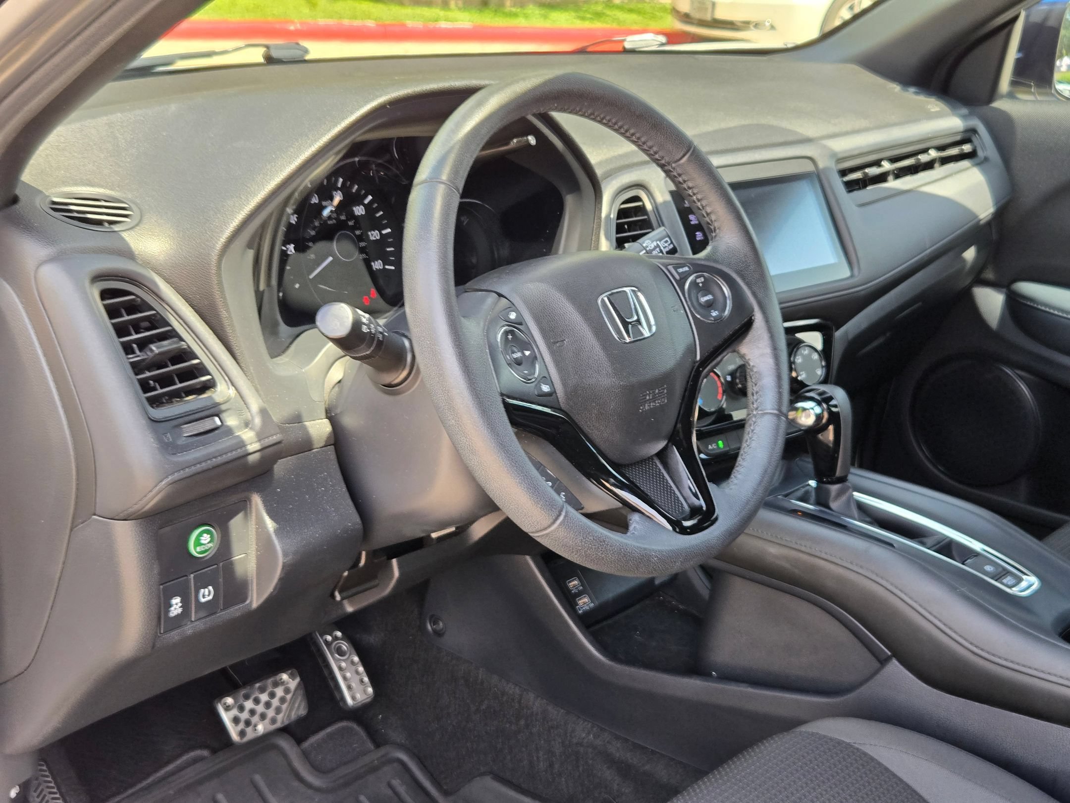 Used 2022 Honda HR-V Sport image 12
