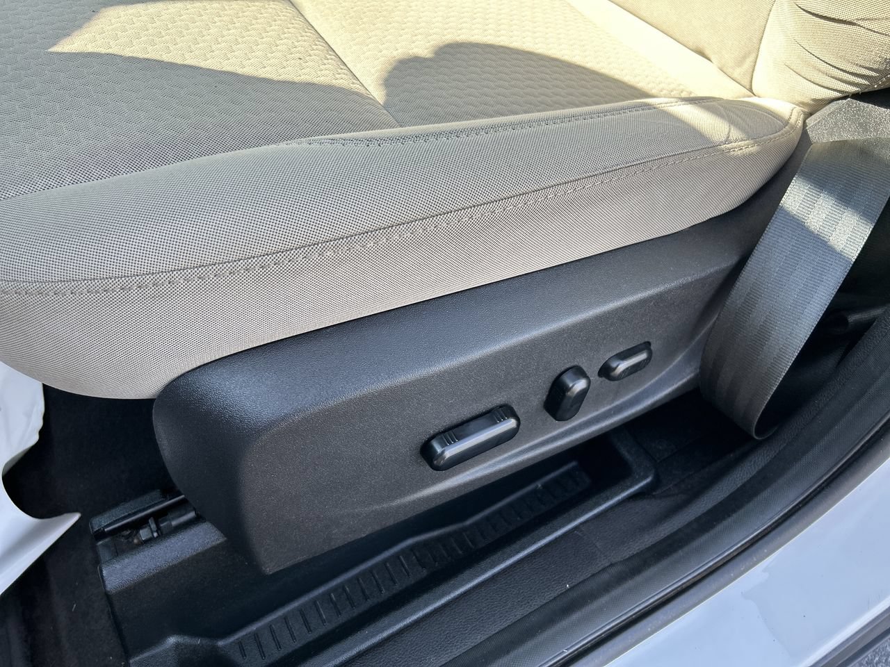 Used 2019 Ford Escape SE AWD/4WD image 23