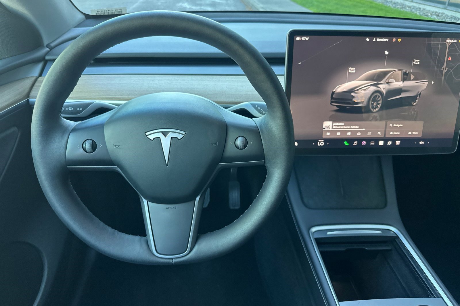 Used 2023 Tesla Model Y Long Range image 18
