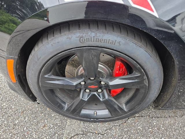 Used 2018 Chevrolet Camaro SS RWD image 6