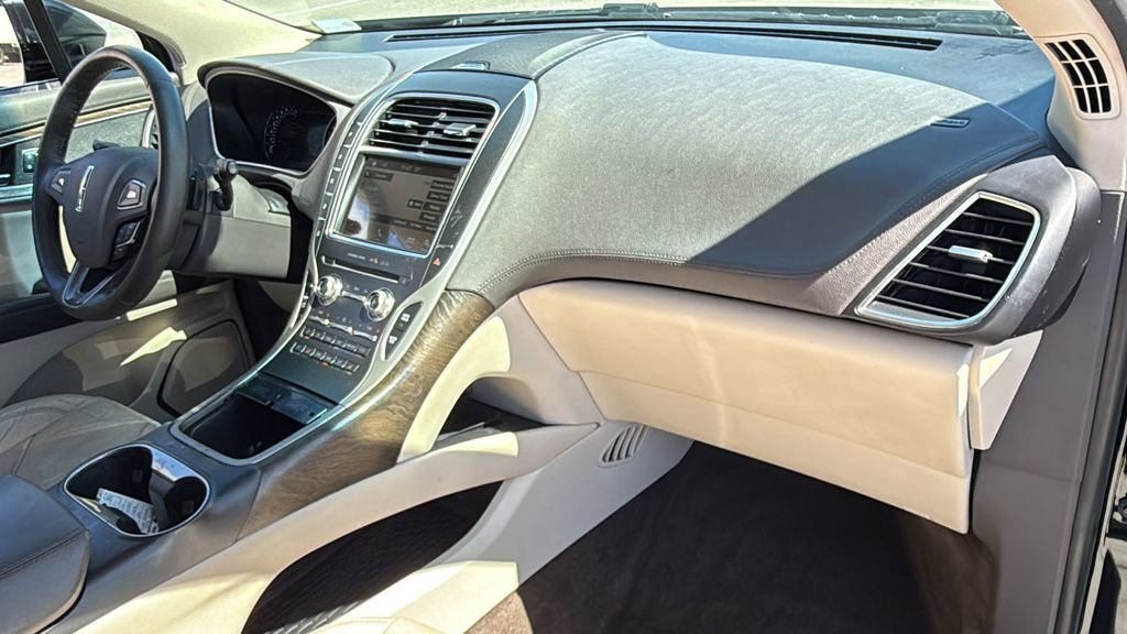 Used 2017 Lincoln MKX Reserve image 35