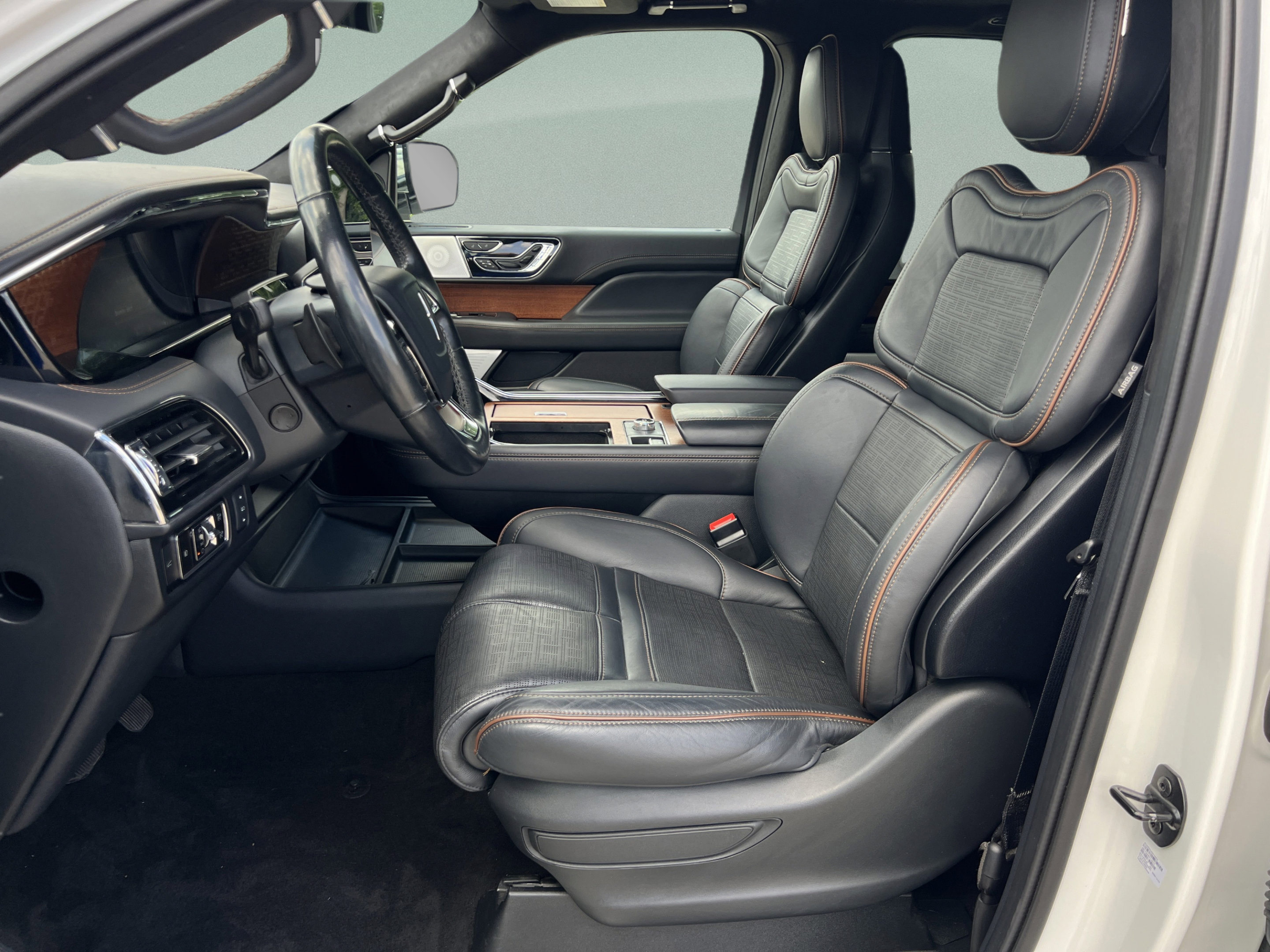 Used 2023 Lincoln Navigator Black Label AWD/4WD image 22