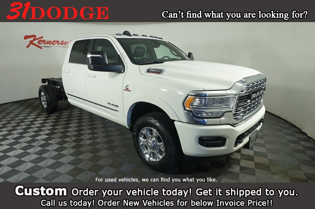 New 2024 RAM 3500 Limited
