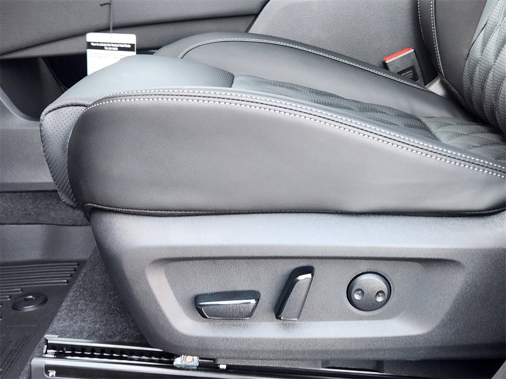 New 2026 Nissan Rogue Platinum w/ Platinum Premium Package image 19