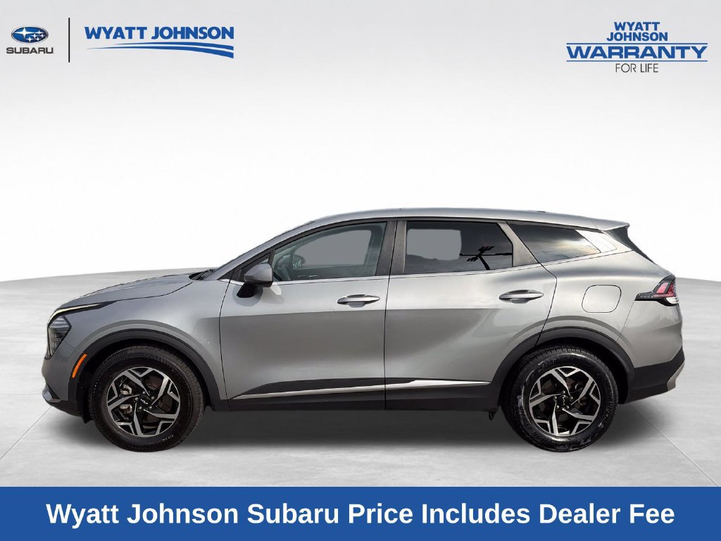 Used 2024 Kia Sportage LX FWD image 4