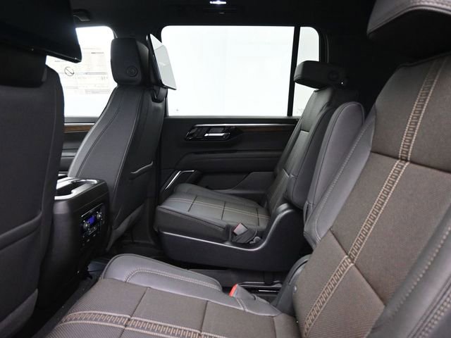 New 2026 Chevrolet Suburban High Country AWD/4WD image 11